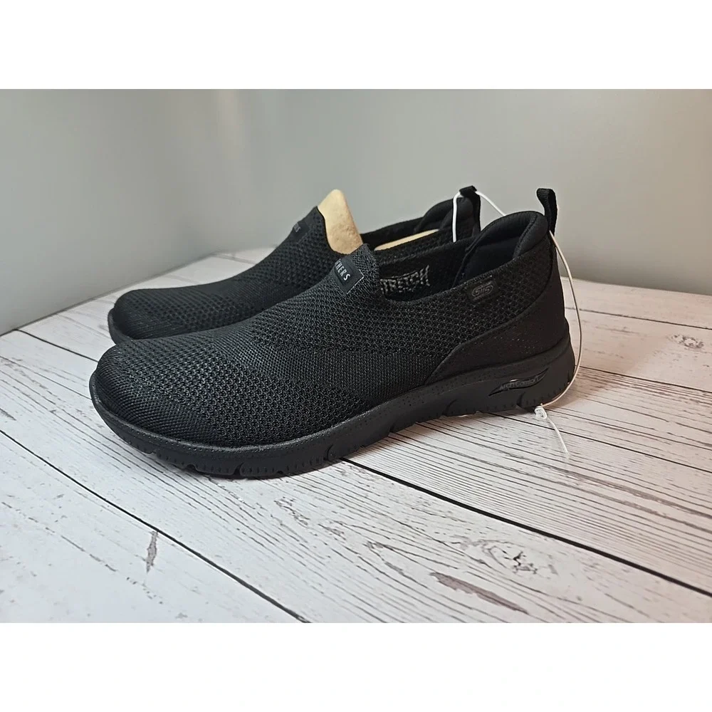 Skechers go walk